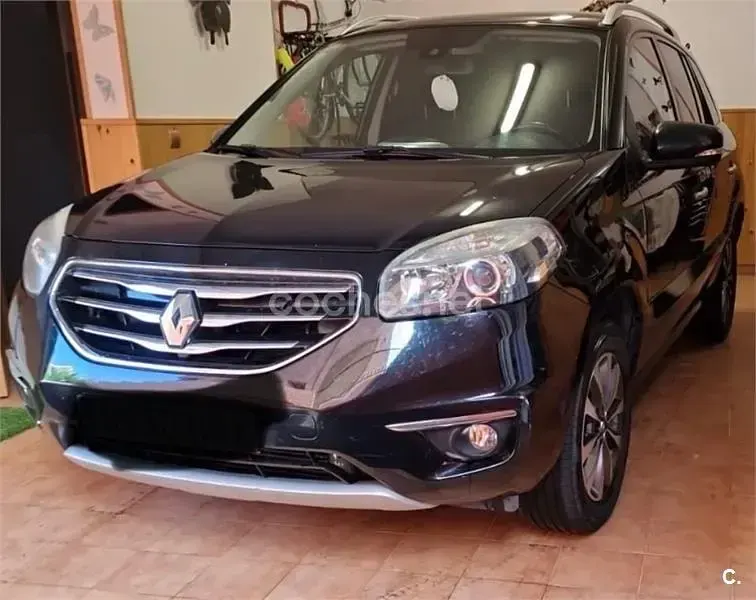 Usado Renault Koleos Dynamique 150 CV (110 kW) 2013 Negro SUV