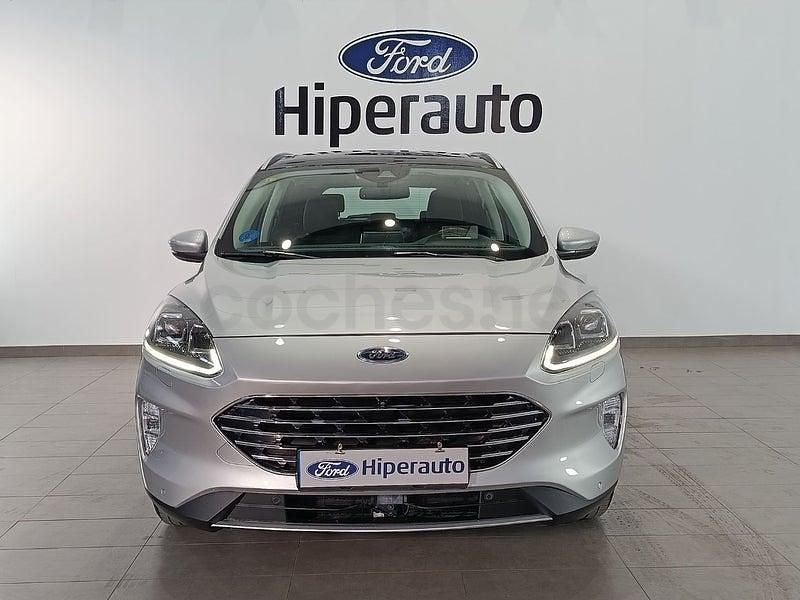 Usado Ford Kuga Titanium 225 CV (165 kW) 2020 Gris / plata SUV