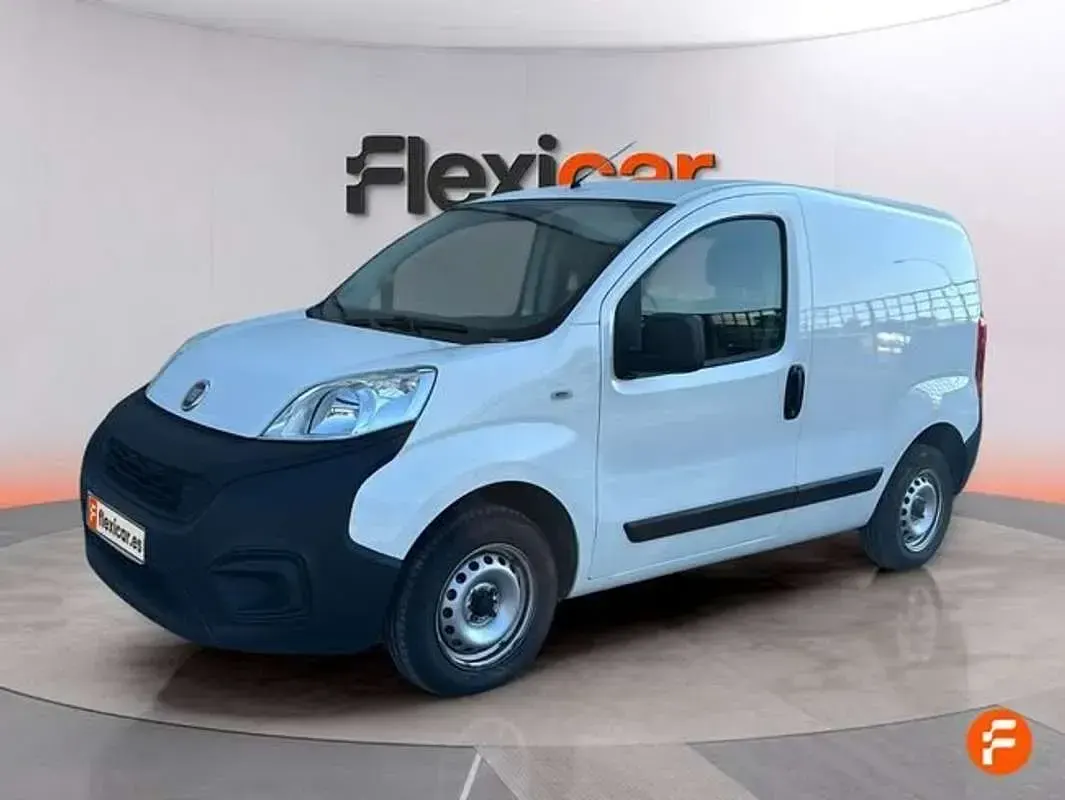 Usado Fiat Fiorino 80 CV (58 kW) 2019 Blanco Monovolumen