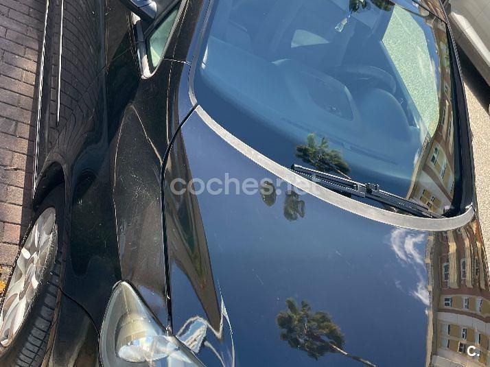 Usado VW Golf Plus Cross Trendline 105 CV (77 kW) 2005 Negro Monovolumen