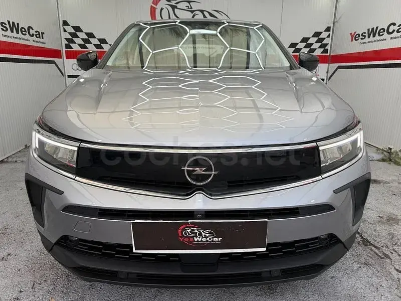 Usado Opel Grandland X Business Edition 131 CV (96 kW) 2023 Gris / plata SUV