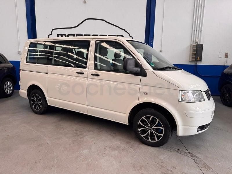Usado VW Caravelle Comfortline 115 CV (84 kW) 2009 Blanco Monovolumen