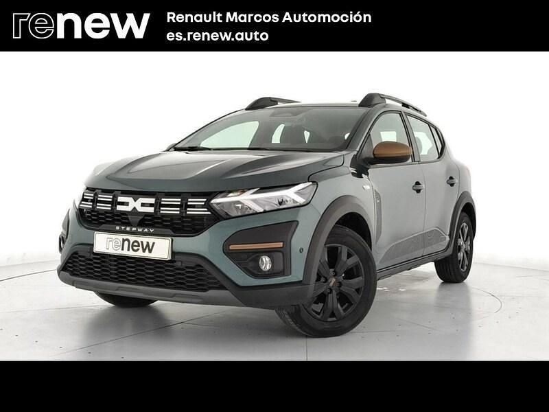 Usado Dacia Sandero Extreme 100 CV (73 kW) 2025 Verde Berlina