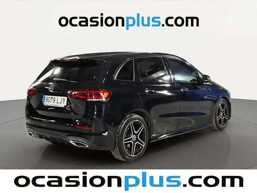 Usado Mercedes B200 150 CV (110 kW) 2020 Negro Utilitario