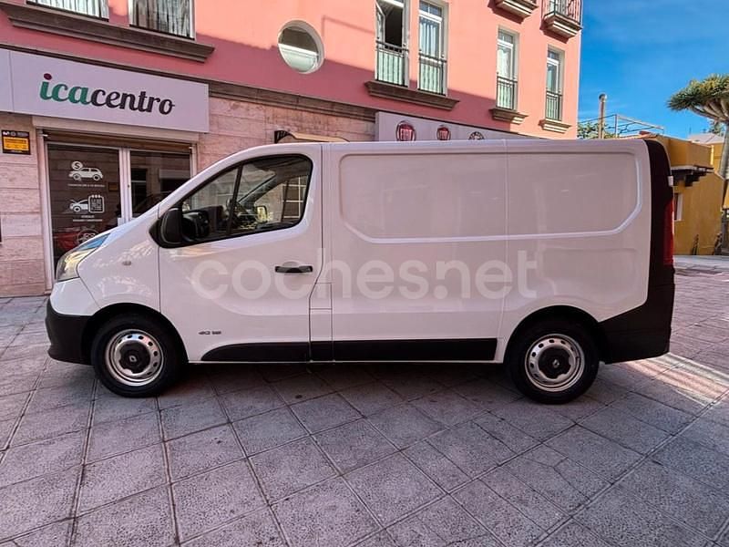Usado Renault Trafic 120 CV (88 kW) 2019 Blanco Monovolumen