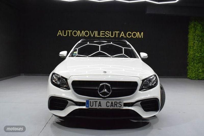 Usado Mercedes E400 340 CV (250 kW) 2020 Blanco Familiar