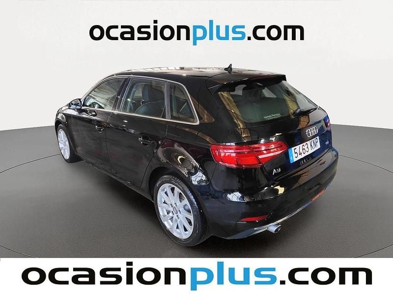 Usado Audi A3 Sportback Design 116 CV (85 kW) 2018 Negro Utilitario