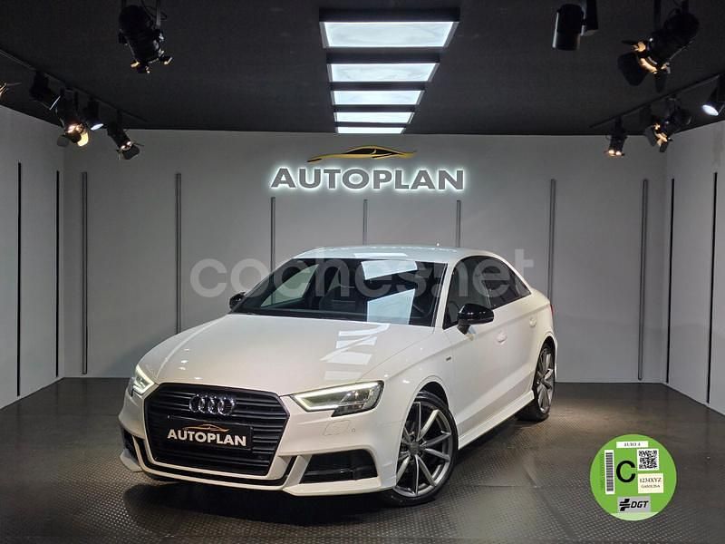 Usado Audi A3 S-Line 150 CV (110 kW) 2018 Blanco Berlina