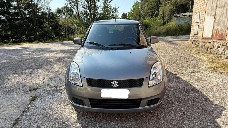 Plateado Usado 2005 Suzuki Swift GL Utilitario | 3600 € (Super precio) - Imagen 1/4
