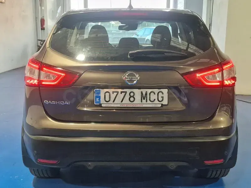 Usado Nissan Qashqai Acenta 115 CV (84 kW) 2015 Beige SUV