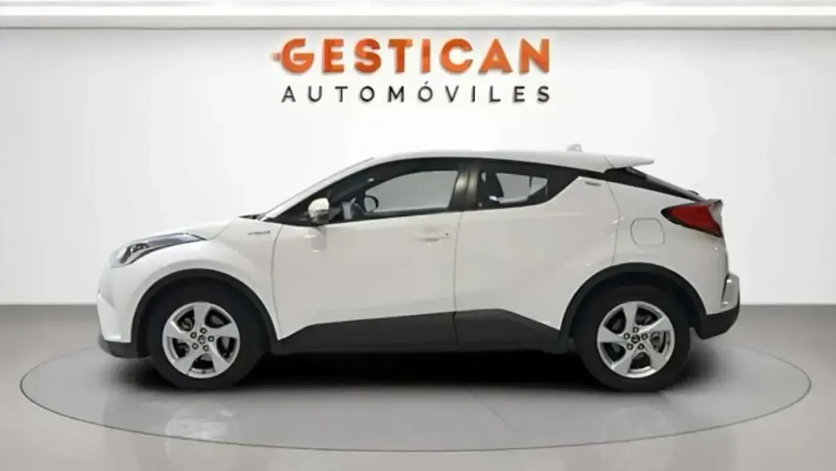 Usado Toyota C-HR Active 122 CV (89 kW) 2020 Blanco SUV