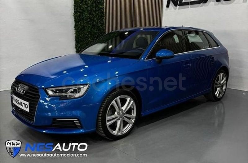 Käytetty Audi A3 204 HP (150 kW) 2020 Sininen Sedan