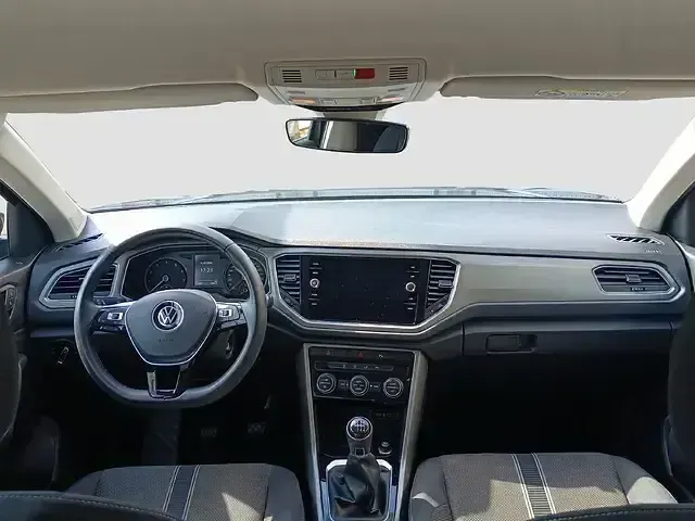 Usado VW T-Roc Advance 110 CV (80 kW) 2021 Negro SUV