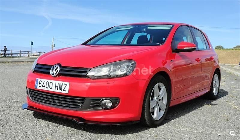 Usado VW Golf VII Sport 105 CV (77 kW) 2012 Rojo Berlina