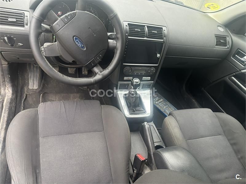 Usado Ford Mondeo Trend 155 CV (114 kW) 2006 Negro Berlina