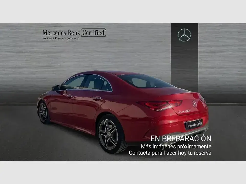 Usado Mercedes CLA200 150 CV (110 kW) 2023 Rojo Berlina