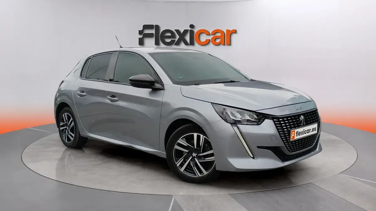 Usado Peugeot 208 Allure 101 CV (74 kW) 2023 Utilitario