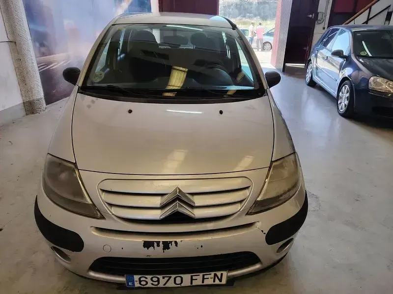 Usado Citroën C3 Furio 70 CV (51 kW) 2006 Gris / plata Berlina