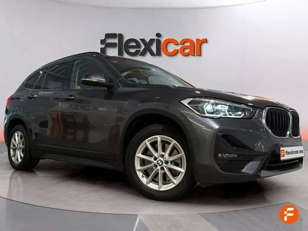 Usado BMW X1 190 CV (139 kW) 2021 Gris SUV