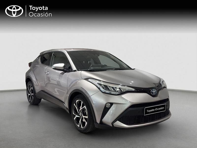 Usado Toyota C-HR Advance 122 CV (89 kW) 2021 Gris / plata SUV