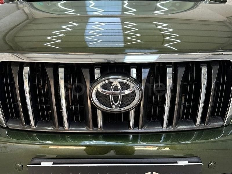 Usado Toyota Land Cruiser 190 CV (139 kW) 2011 Verde SUV