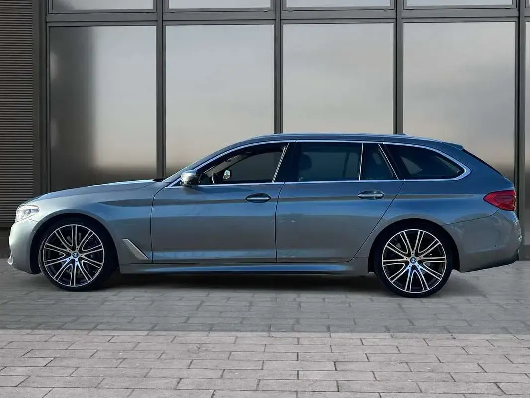 Usado BMW 540 M Sport 320 CV (235 kW) 2018 Gris Familiar