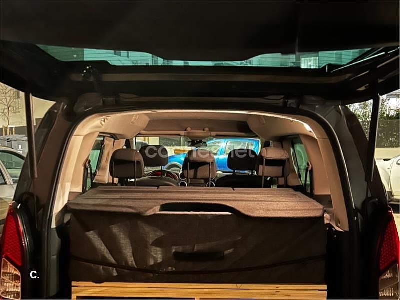 Usado Citroën Berlingo Feel 110 CV (80 kW) 2018 Gris / plata Monovolumen