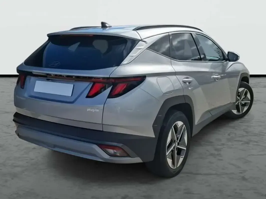 Usado Hyundai Tucson 253 CV (186 kW) 2025 Plateado SUV