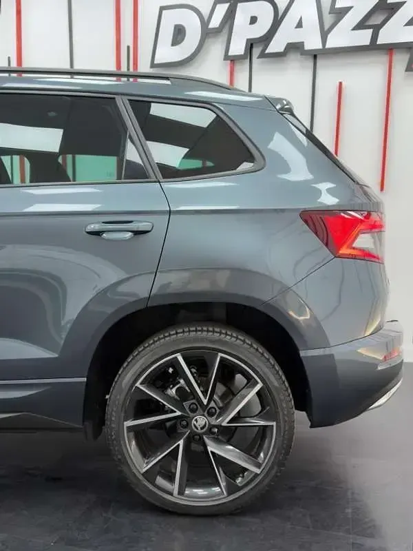 Occasion Skoda Karoq SportLine 150 ch (110 kW) 2021 Gris SUV