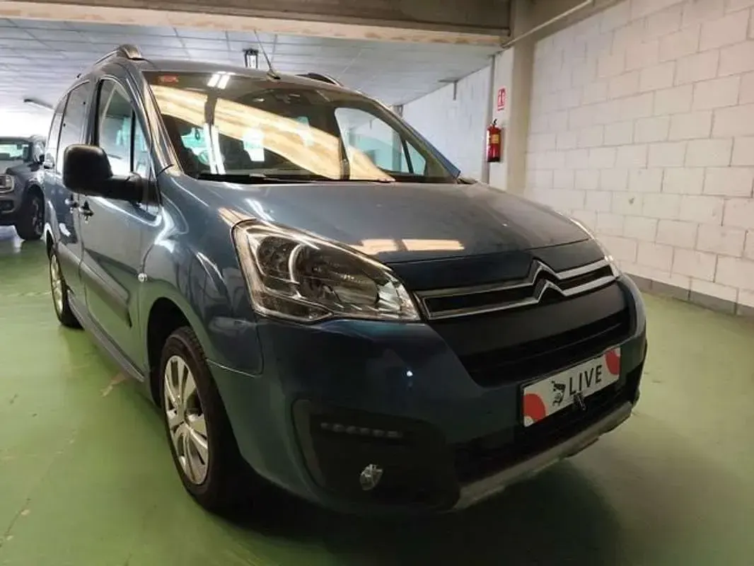 Usado Citroën Berlingo PureTech 110 CV (80 kW) 2017 Azul Monovolumen