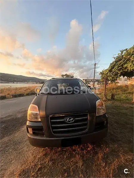 Usado Hyundai H-1 99 CV (72 kW) 2006 Negro Monovolumen