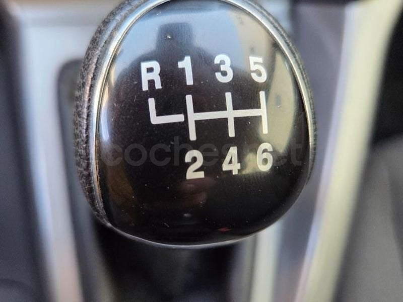 Usado Ford Focus 125 CV (91 kW) 2014 Blanco Berlina