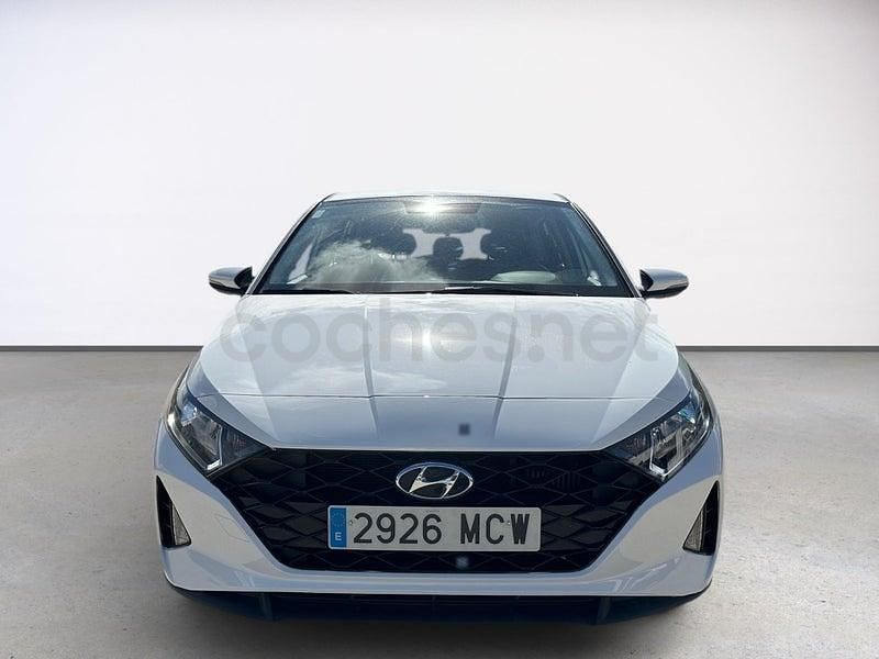 Usado Hyundai i20 100 CV (73 kW) 2022 Blanco Berlina