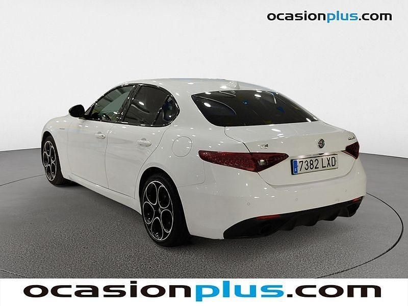 Usado Alfa Romeo Giulia Veloce 280 CV (205 kW) 2022 Blanco Berlina