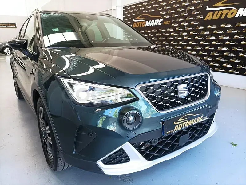 Usado Seat Arona Xperience 110 CV (80 kW) 2022 Verde SUV