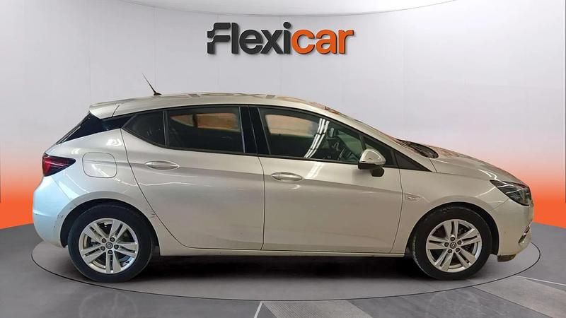 Usado Opel Astra GS Line 131 CV (96 kW) 2020 Gris Utilitario