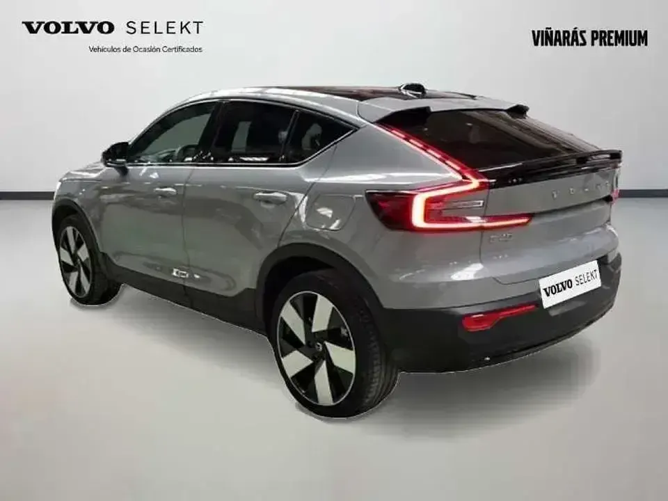 Käytetty Volvo C40 Ultimate 300 kW (408 HP) 2023 Harmaa Katumaasturi
