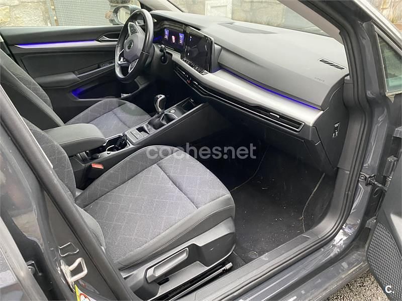 Usado VW Golf VIII 115 CV (84 kW) 2020 Gris / plata Familiar