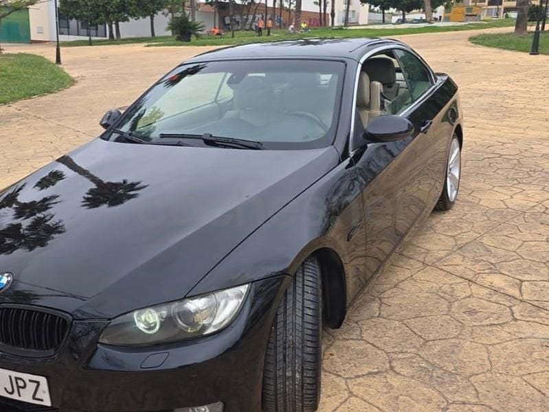 Usado BMW 320 Cabriolet 177 HP (130 kW) 2009 Preto Cabrios