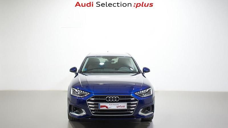 Usado Audi A4 Advanced Plus 163 CV (119 kW) 2022 Negro mitos (metalizado) Familiar