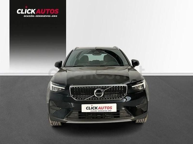 Usado Volvo XC40 Core 163 HP (119 kW) 2023 Preto SUV