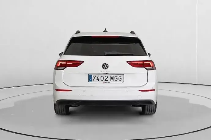 Usado VW Golf VIII Life 115 CV (84 kW) 2023