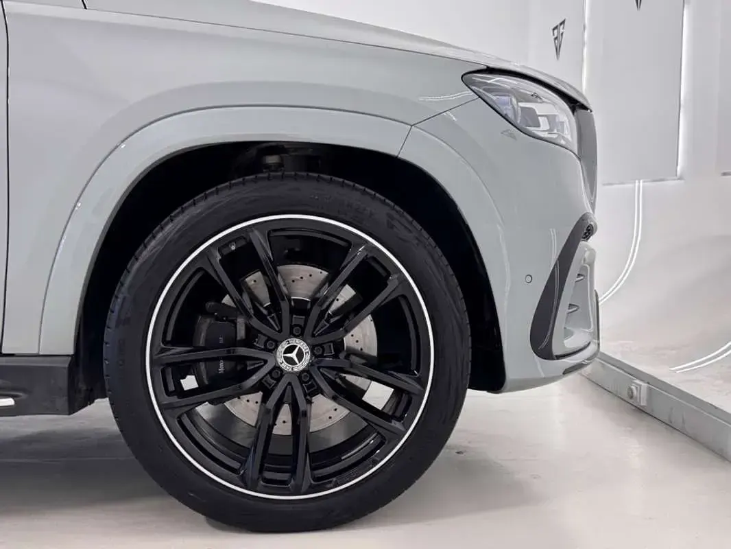 Usado Mercedes GLS450 367 CV (269 kW) 2025 Gris SUV