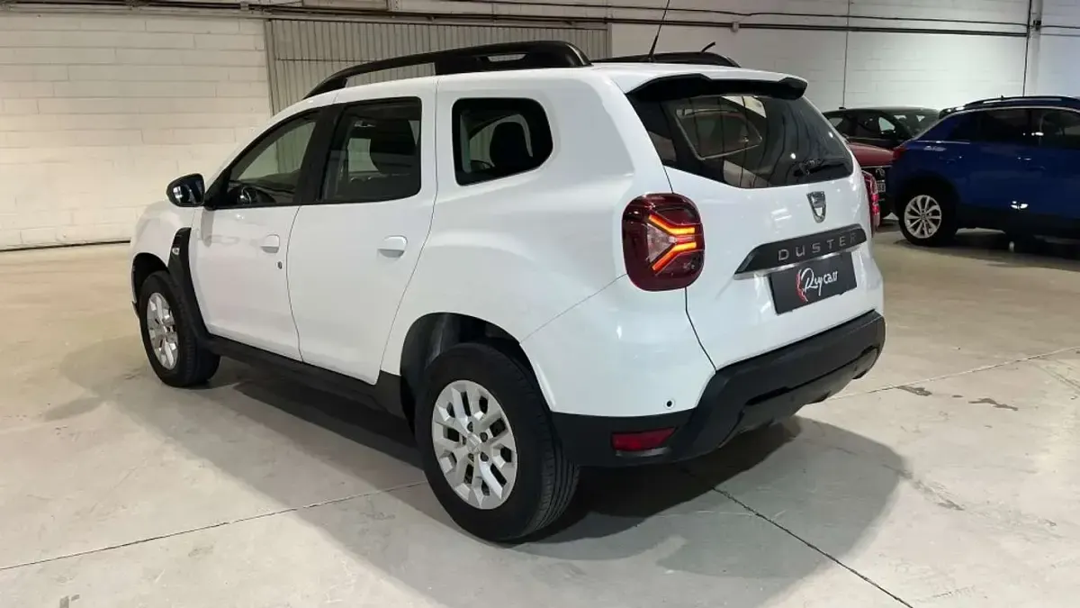 Usado Dacia Duster Comfort 116 CV (85 kW) 2022 Blanco SUV