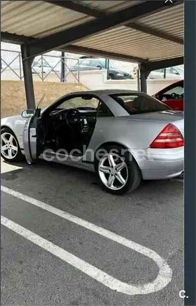 Usado Mercedes SLK230 193 CV (141 kW) 1998 Gris / plata Descapotable