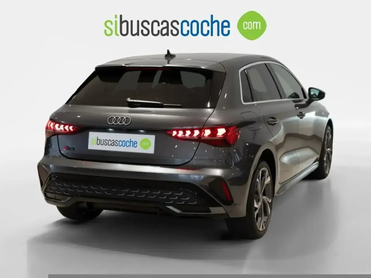 Usado Audi A3 S-Line 150 CV (110 kW) 2025 Rosa