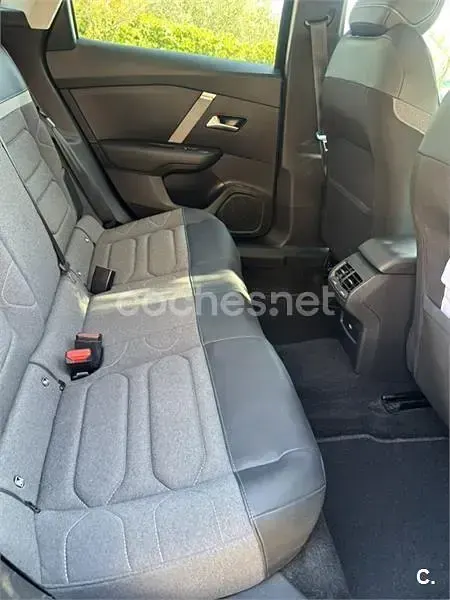 Usado Citroën C4 Feel 130 CV (95 kW) 2022 Negro Berlina