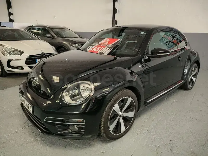 Usado VW Beetle Design 140 CV (102 kW) 2014 Negro Utilitario
