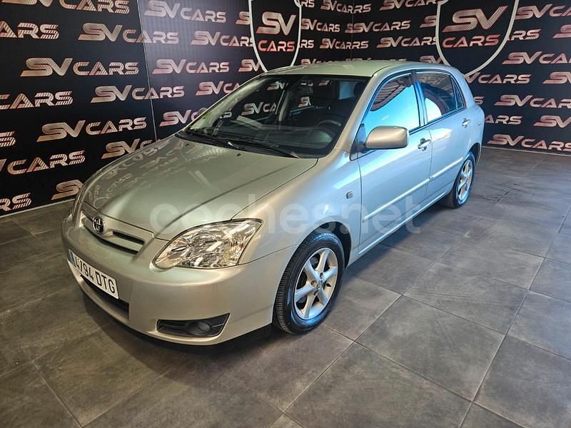 Usado Toyota Corolla Sol 116 CV (85 kW) 2005 Gris / plata Berlina