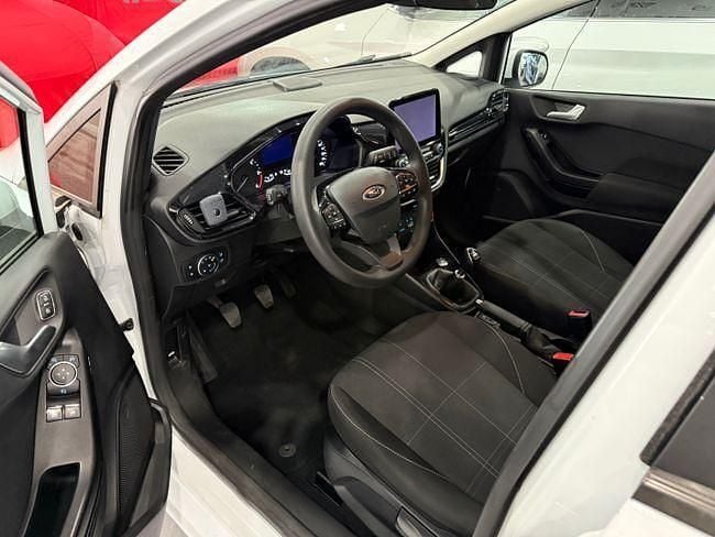 Usado Ford Fiesta 85 CV (62 kW) 2019 Blanco Utilitario